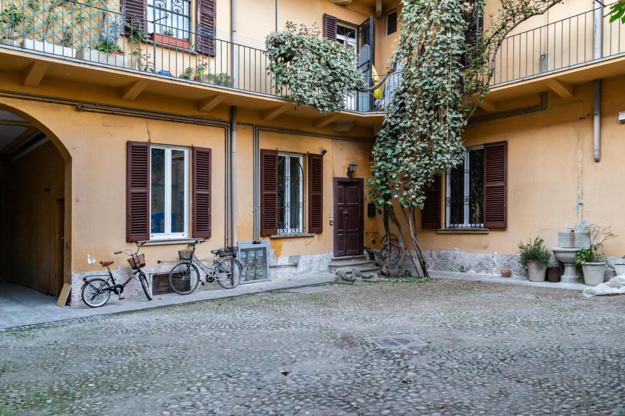 Il Falconiere - By Host4U Apartment Pavia Exterior photo